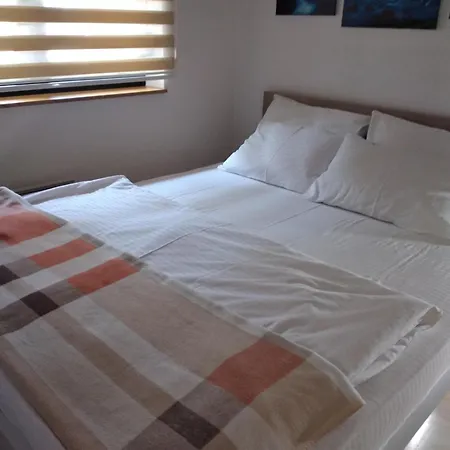 Sneza Apartament *